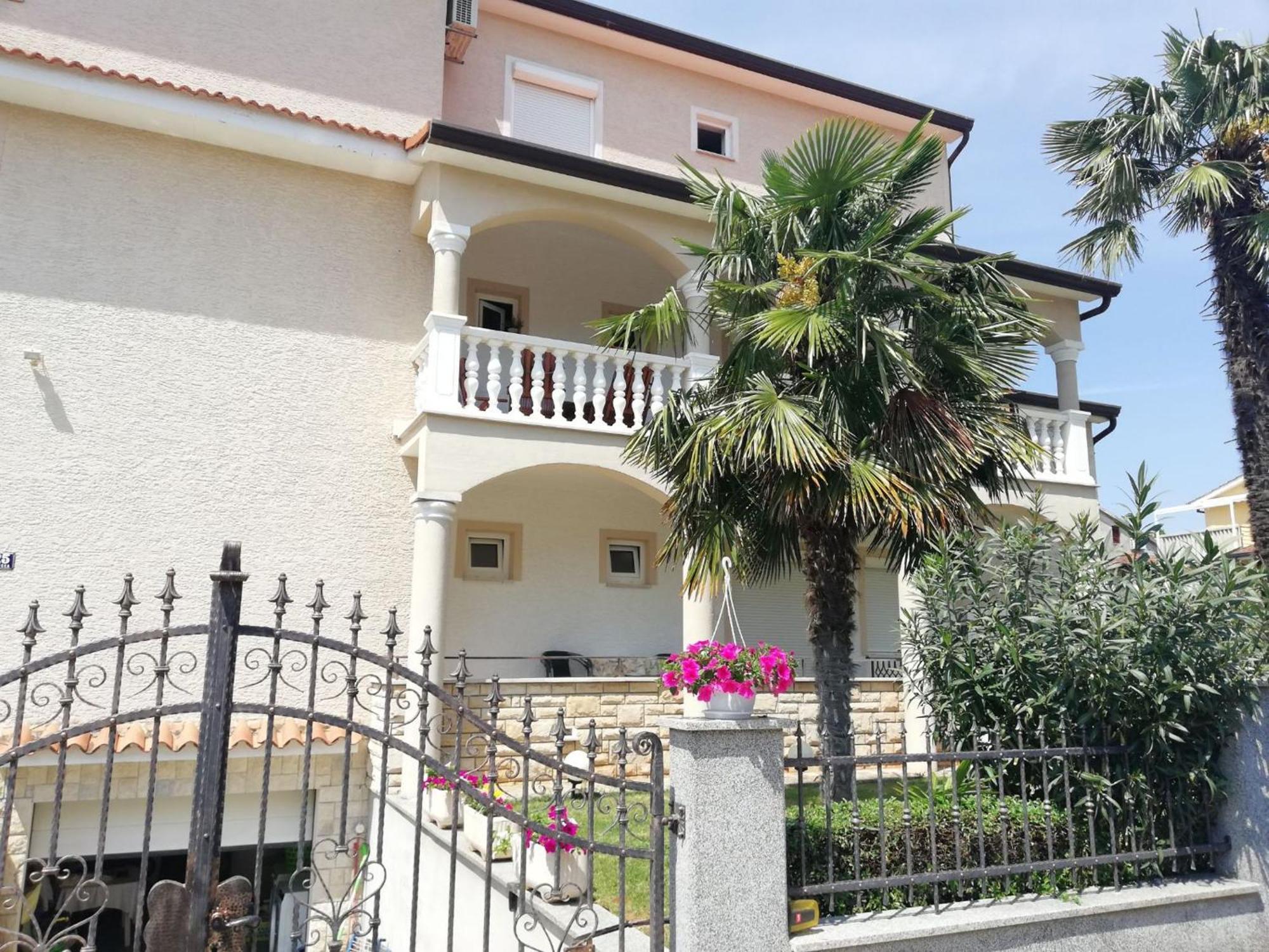 Apartments Rose Пореч Экстерьер фото
